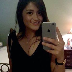 Meet your Posher, Christine